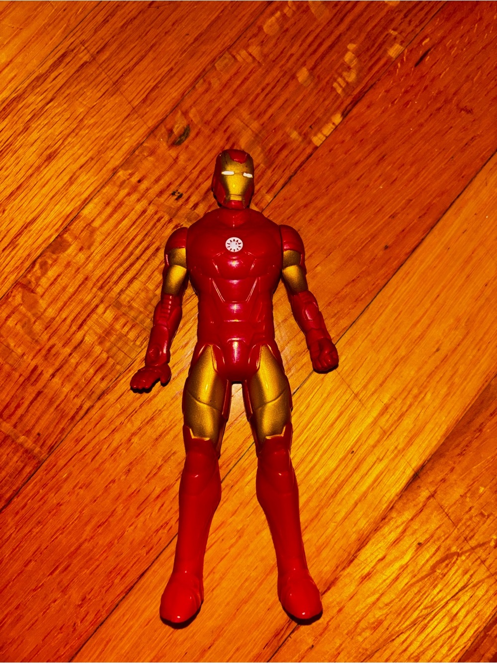 Hasbro Marvel Iron Man Action Figure 2015 6in